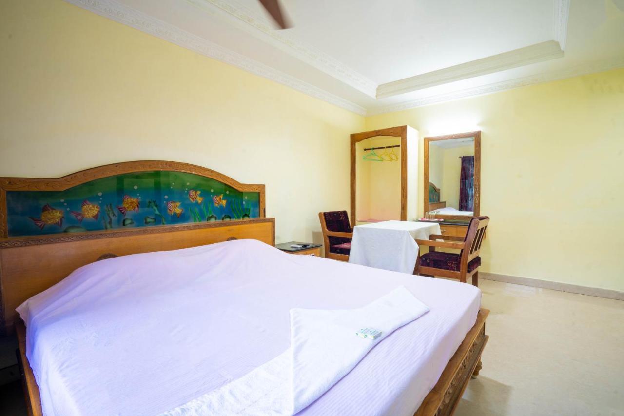 Hotel TamilNadu, Courtallam I Kuttālam Esterno foto